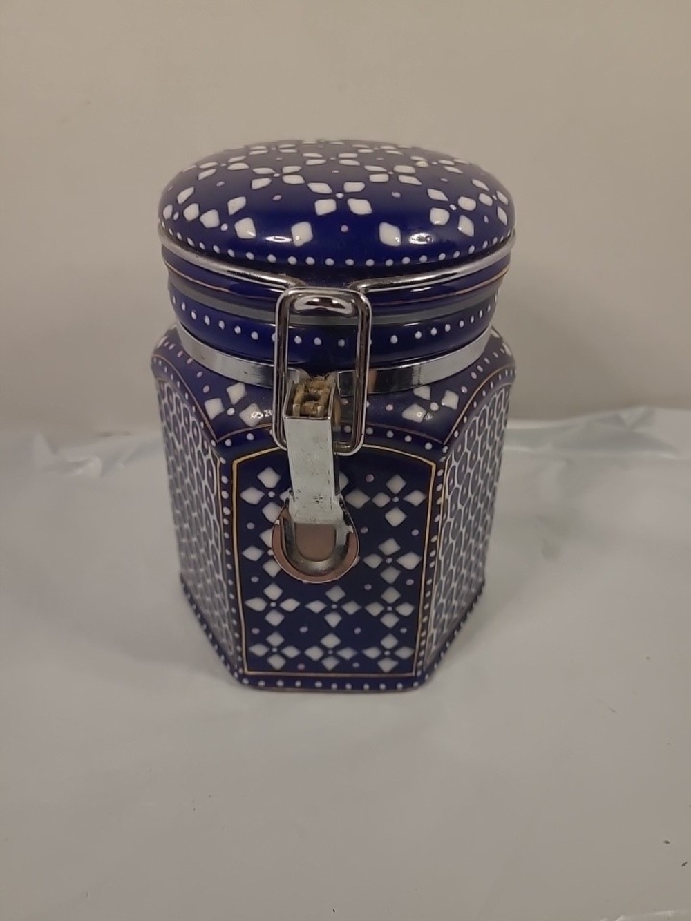 Vintage Pier 1 Imports Canister Moroccan Cobalt Blue &White Ceramic Latch (W)